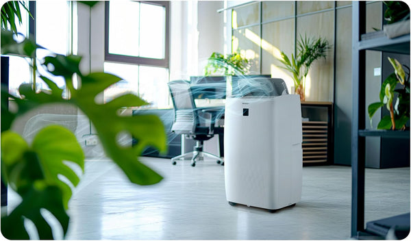 Mobile Klimaanlage für große Räume, Hallen, Büros. 14000 BTU, R290. Farbe: Weiß