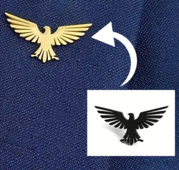 Brosche individualisiert. Gold. Ca. 4 cm Breite. Gefertigt nach Ihrem Firmenlogo oder Text. Wir setzen es für Sie um!