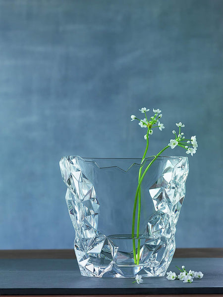 Schwere Vase Sculpture aus Glas, ca. 21 cm Höhe. Kristallglas.